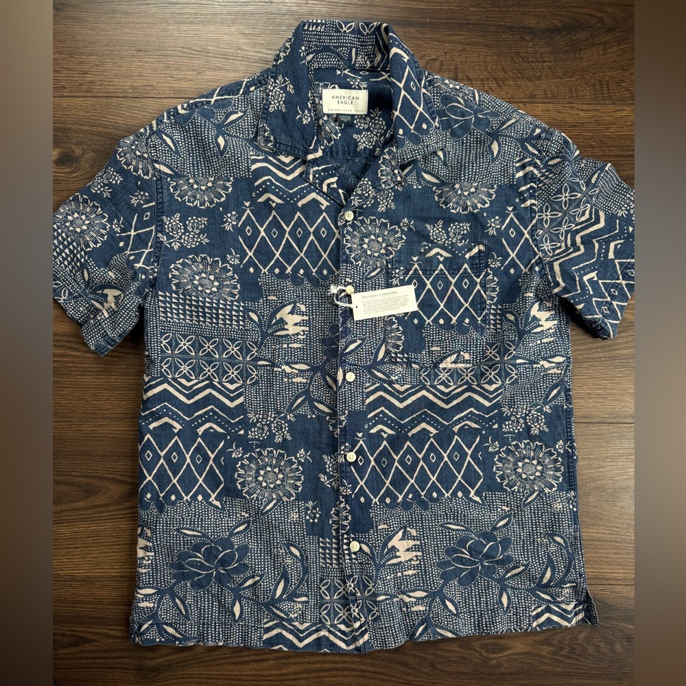 American Eagle Indigo Patchwork Print Short Sleeve Button Down Shirt XS NWT